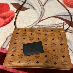 MCM Visetos Original Pouch